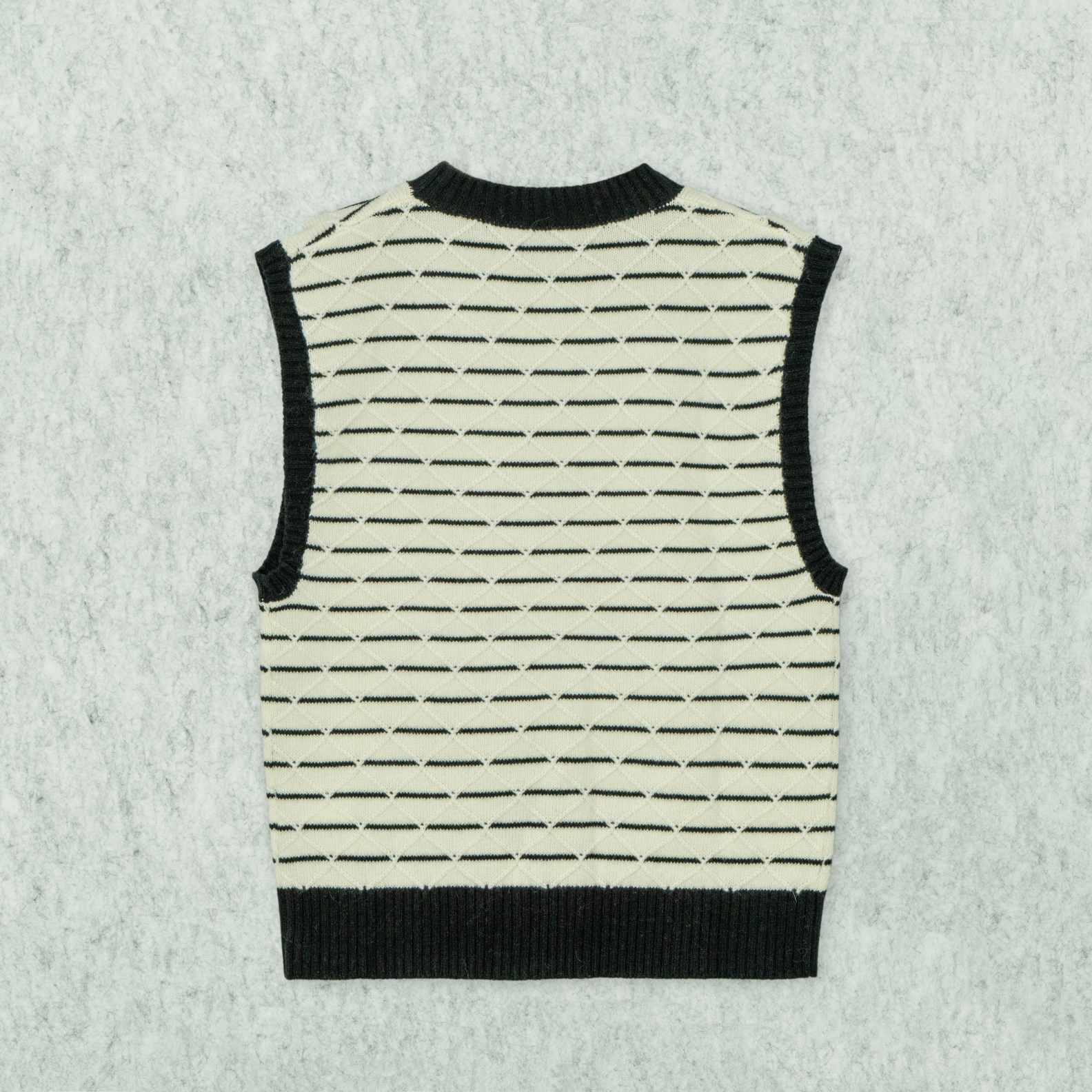 Sweater Vest Wool Crew Neck Sleeveless Geometric pattern contrast trim Style (6)